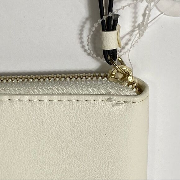 NWOT Time & Tru Women's White Faux Leather Wallet / Wristlet / Clutch - Picture 9 of 13